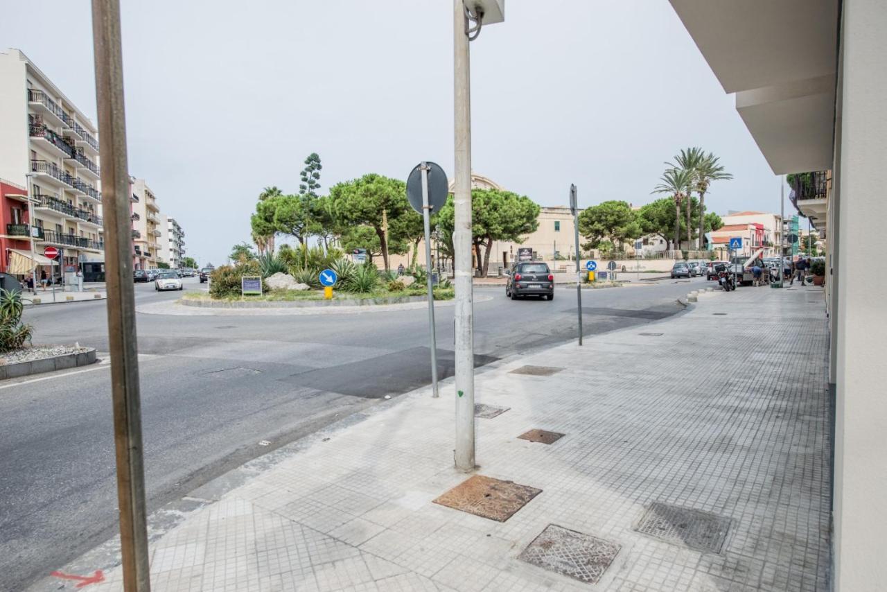 Home Square Milazzo Exteriér fotografie